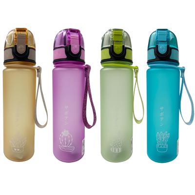 China Sustainable 500ML Bpa Free Reusable Sports Water Bottle Portable Plastic Water Bottles for sale