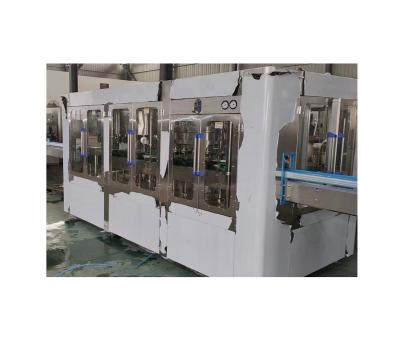 Chine Ligne de production de boissons gazeuses de 40m*20m*5m Ligne de remplissage de canettes en aluminium à vendre