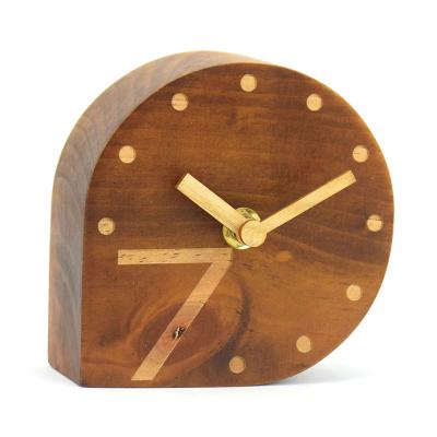 China Manufacture new designed style antique supply wooden desk clock for sale