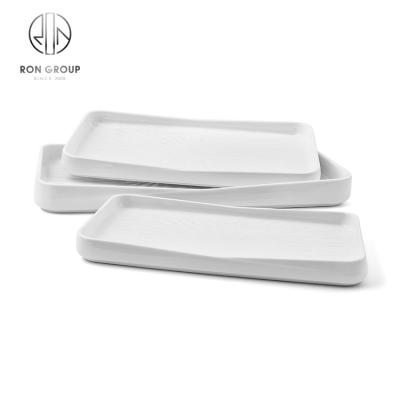 China Sustainable Modern Restaurant Tableware Ceramic Nodic Buffet Dish Retangular Electroplate White Dishes Set for sale