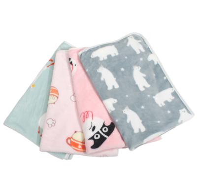 China Travel Four Seasons Mat Kennel Pad Warm Coral Shear Pet Printed Blanket for sale