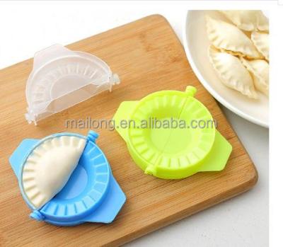 China Disposable Kitchen Making Dumplings Manual For Kneading Dumplings Artifact Food Grade Kitchen Tool Mold PN4103 for sale