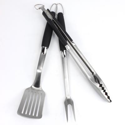 China Amazon Hot Selling Easily Cleaned 3pcs Stainless Steel Barbecue Tool Kit With Customized Color TPR Handle for sale