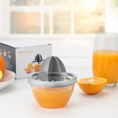 China Viable Fast Delivery Hot Sale Fruit Juicer Manual Lemon Squeezer With Container for sale