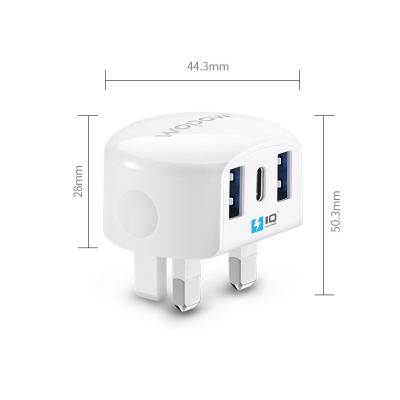 China WOPOW A15 Mobile Phone QI Plug Adapter Multi Port UK 2usb And Type C Home Chargers For Mobile Phone for sale