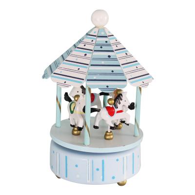 China New Designs Lovely Design Plastic Toy Valentine's Day Gifts Carousel Music Box for sale