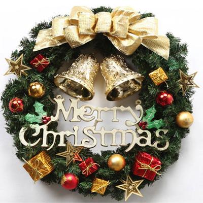 China 2021 Hot Sale Lifelike Artificial Christmas Wreath For Indoor Decoration for sale