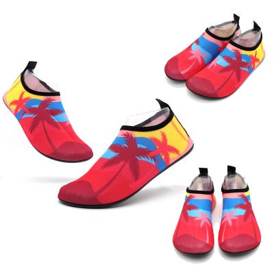 China New original design non-slip beautiful print women's water shoes breathable quick-drying swimming shoes factory direct supply for sale