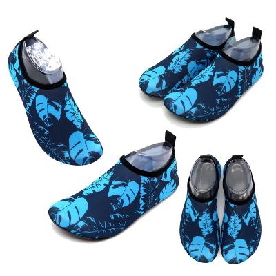 China New Customized High Quality Printed Quick Dry Men's Sports Anti-skid Water Non-slip Shoes Men's Swimming Shoes for sale