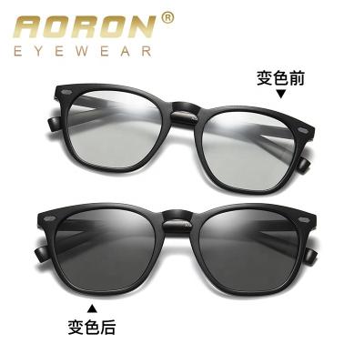 China New Fashion Aoron Sunglasses 400 Protection TR90 Photochromic UV Night Vision Driving Sight Polarized To Discolor Sun Glass Sunglasses Men for sale