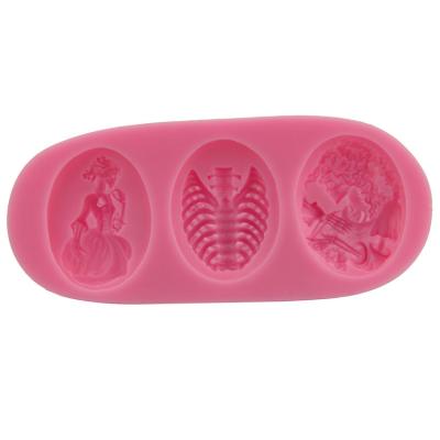 China Disposable Embossing Halloween Silicone Chocolate Mold 3D Skeleton Skull Soap Clay Handmade Molds for sale