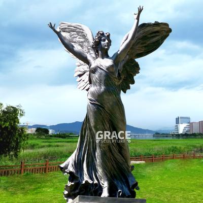 China Life Size Angel Bronze Statue Garden Metal Traditional Outdoor Life Sculpture for sale