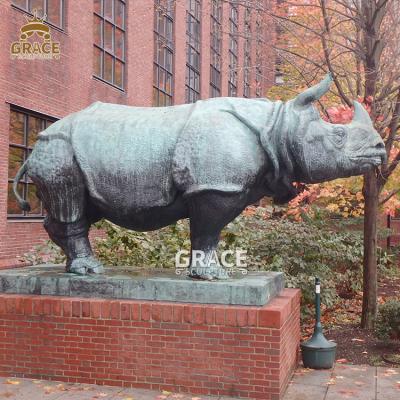 China Traditional Hot Sale Metal Sculpture Life Size Bronze Rhino Statue for sale