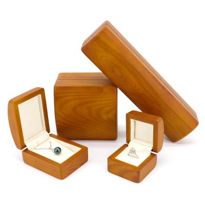 China High Quality Luxury Handmade Wooden Vintage Wooden Jewelry Box With Painting Ring Chain Bracelet Box for sale