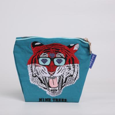 China Fashion Makeup Bag Fashion Makeup Bag Multifunctional Toiletry Bag Waterproof Small Bag Custom Wholesale Custom Print Cosmetic Bag for sale