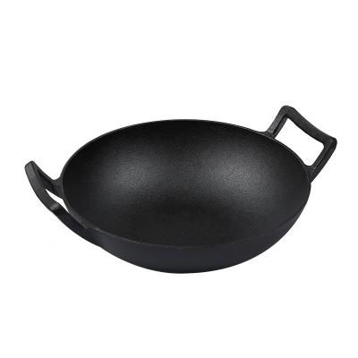 China Sustainable Frying Wok Kitchen Take Care Cast Iron With Wooden Lid Tradition Cookware for sale