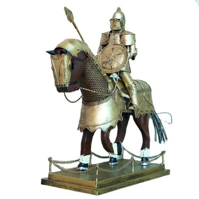 China Wholesale Europe Metal Antique Medieval Knight Model Roman Armor Armor Knight For Cafe Decoration for sale