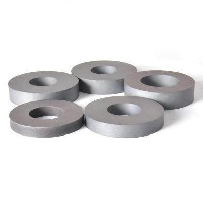 China Wholesale Favorable Zhonghang OEM ODM Price Iron Boron Round Ferrite Ring Magnet With Holes for sale