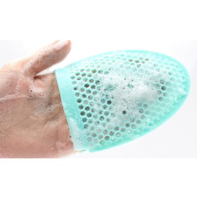 China Viable Super Soft Silicone Face Cleanser and Massager Sweep Manual Facial Cleansing Brush Mat Scrubber Handheld for Sensitive Skin for sale