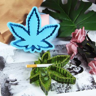 China Large size stocked maple leaf ashtray silicone mold hemp leaf silicone mold resin silicone mold for sale