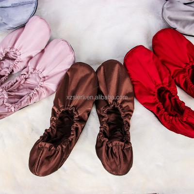 China Ladies Soft Fashion Trend Silk Fabric Slippers Designer Home Indoor Home Slipper Mens Slippers for sale