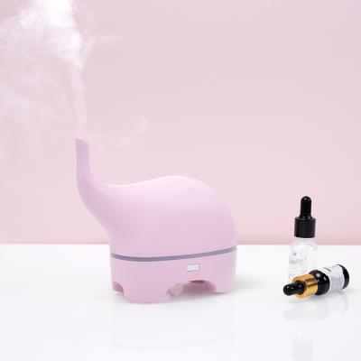 China New Household Elephant Aroma Diffuser 120ML Home Office Essential Oil Diffuser Moisturizing Large Mist USB Humidifier Aroma Diffuser for sale