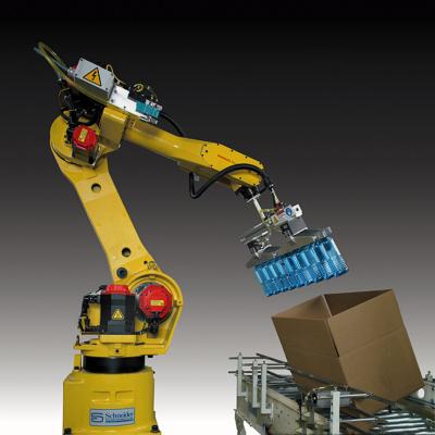 Chine Bras de robot industriel de Fanuc R-2000iC/125L avec la pince robotique de vide de tasse d'aspiration pour des bouteilles empaquetant le robot à vendre