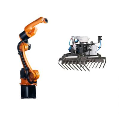 Cina 6 Asix KUKA KR 8 R1620 Arco HW braccio robot di palettizzazione industriale con pinza e sistema di guida in vendita