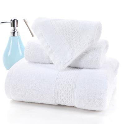 China Embossed Bath Towels in Solid Color for a Luxurious and Comfortable Bathing Experience for sale