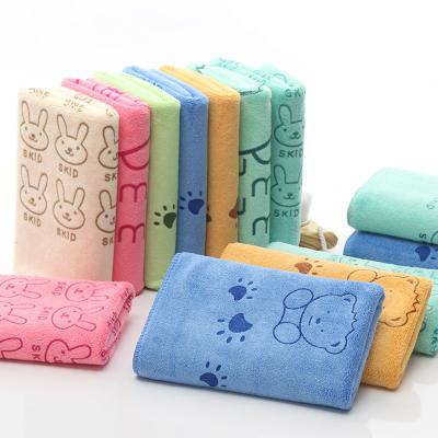 China Woven Microfiber Car Cleaning Towel for Beauty Hair Salon Sustainable and Quick-Drying for sale