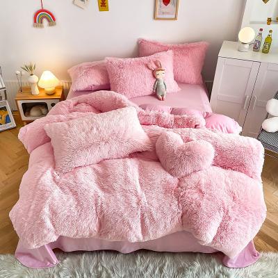 China Geen aanpassing vereist Morden Luxe Jade Pink Shaggy Warm Mink Velvet Bedden Set Te koop