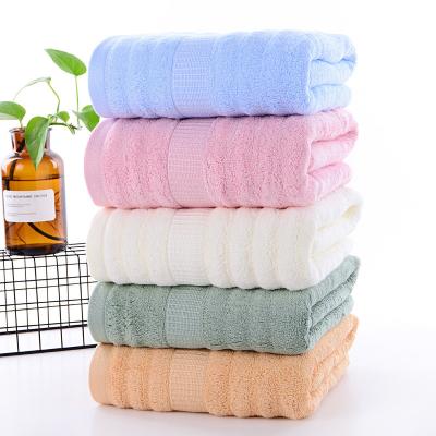 China Woven Bamboo Fiber Super Clean Face Towel Bath Towel with Animal Print Pattern 2024 for sale