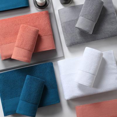 China Plain Weaving Cotton Bath Towel en aanpasbare logo handdoeken voor Wellness Centers Te koop