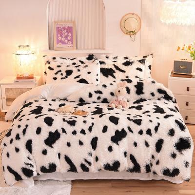 China 4 Pieces Solid Color All-Season Faux Fur Velvet Fluffy Plush Soft Bedding Set for Girls for sale