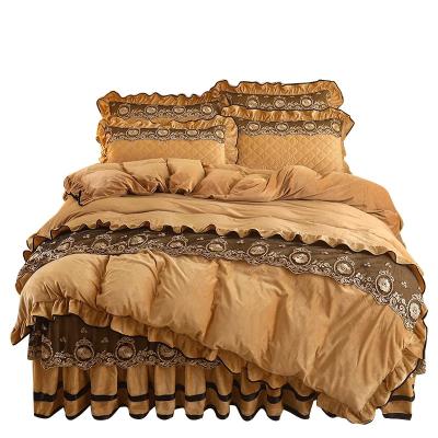 China Duvet Cover Set 4pcs 400TC Cotton Bed Skirt Luxury Pleated Bedding with 2 Pillow Cases for sale