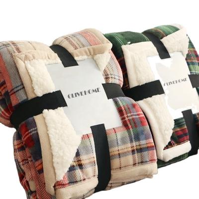 China Christmas Tartan Flannel Blanket Sets Sustainable Plaid Sofa with Custom Advantage for sale