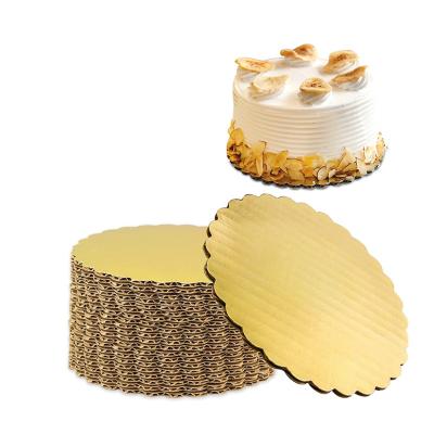 China Gold Cake Moisture Proof Corrugated Board Laminated Circle Scalloped Cardboard Round Base Desserts And Greaseproof Pastries Food Trays for sale