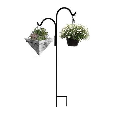 China Traditional Outdoor Heavy Duty Double Arm Shepherd Hooks Black Metal Garden Poles For Hanging Plants for sale