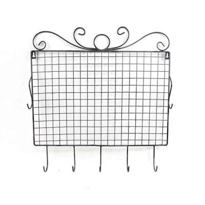 China 100% Handmade Photo Display Metal Storage Organizer Mesh Picture Frame Kitchen Wall Decor Grid Hanging Panels with Hooks for sale