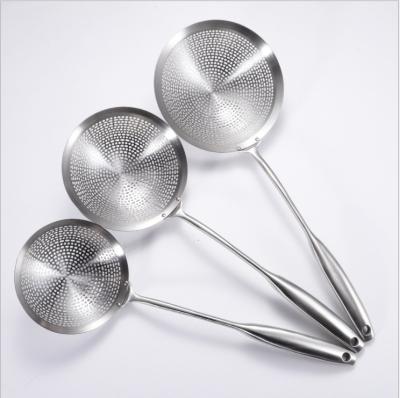 China Viable Kitchen Colander Strainers and Long Pasta Strainer Kitchen Fryer for sale