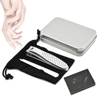 China Professional Nail Tools Nail Clippers Set Nail File Set Manicure Kit in Aluminum Case for Business Gift or Christmas Gift for sale