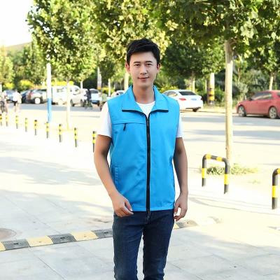 China New Design Fashion Sleeveless Vest QUICK DRY Warm Vest Waistcoat With Zipper Pockets for sale