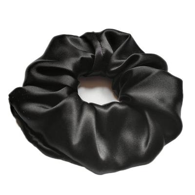 China Luxury 100% Mulberry Large Black Silk Hair Scrunchies Luxury Elastic Band Tying Hair Ties 6cm Silk Scrunchie XL for sale