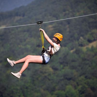 China iZipline branded heavy duty ZIP LINE with complete accessories CE and RoHS certified ZL183001 for sale