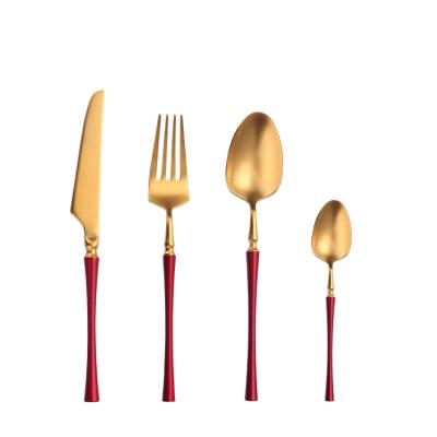 China Stocked 4 Pieces Luxury Gold Plated Matte Polish Cutlery Set Red 18/10 Handle Stainless Steel Flatware Set For Wedding for sale