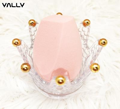 China Crown Shape Cosmetic Sponge Holder Drying Stand Storage Egg Powder Puff Display Stand for sale