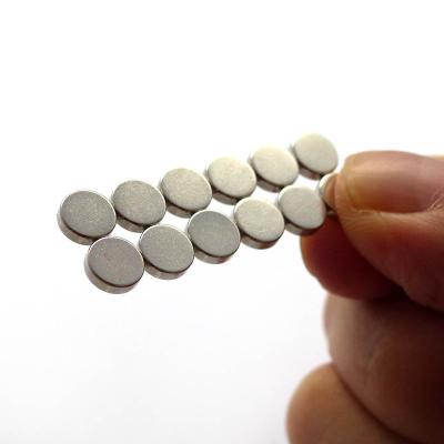 China Industrial Round Magnet Mini Strong N52 D6x2mm Small Disc Neodymium Magnets For Cigar Pack for sale