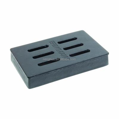 China Classic cast iron Chip Smoker Box made of corrosion resistance wood for sale