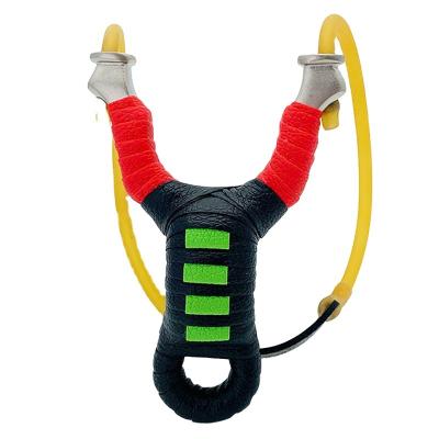 China 2021 New Slingshot Outdoor Hunting Top Card Strong Rubber Powerful Catapult Slingshot For Hunting for sale