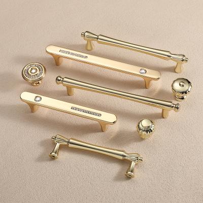 China Contemporary Bright Gold Cabinet Wardrobe Door Handle Zinc Alloy Sideboard Pull Handle for sale